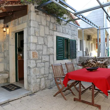 With A Parking Space Zrnovnica, Split - 9493 * Žrnovnica