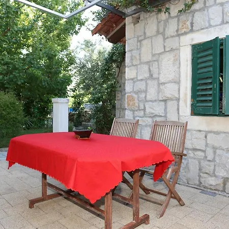 With A Parking Space Zrnovnica, Split - 9493 شقة Žrnovnica