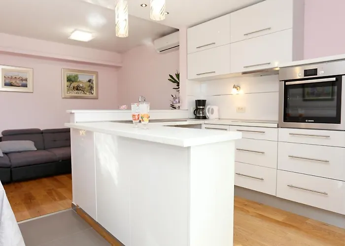 With A Parking Space Zrnovnica, Split - 9493 Žrnovnica